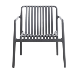 LOT DE 2 FAUTEUILS BAS...